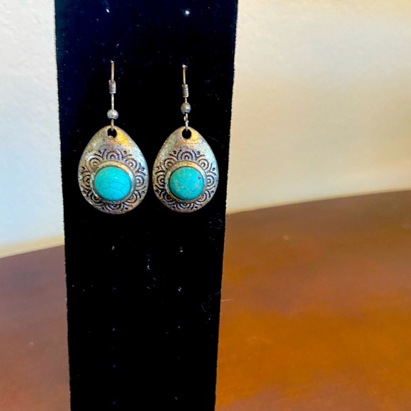 Hand Crafted Jewelry - Hand Crafted Turquoise Silver Earrings